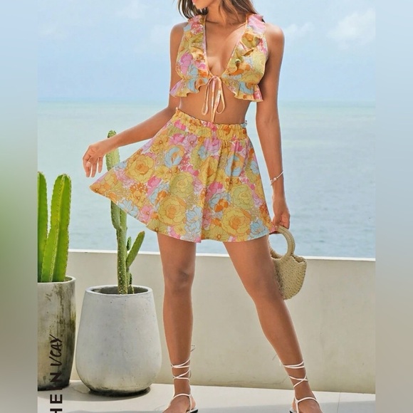 Floral Print 2 piece outfit. Size XL new in bag  multi flower outfit cute boho - Picture 5 of 5